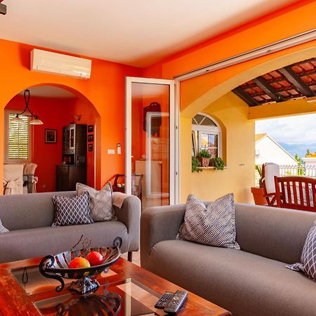 House 4 You لومباردا المظهر الخارجي الصورة