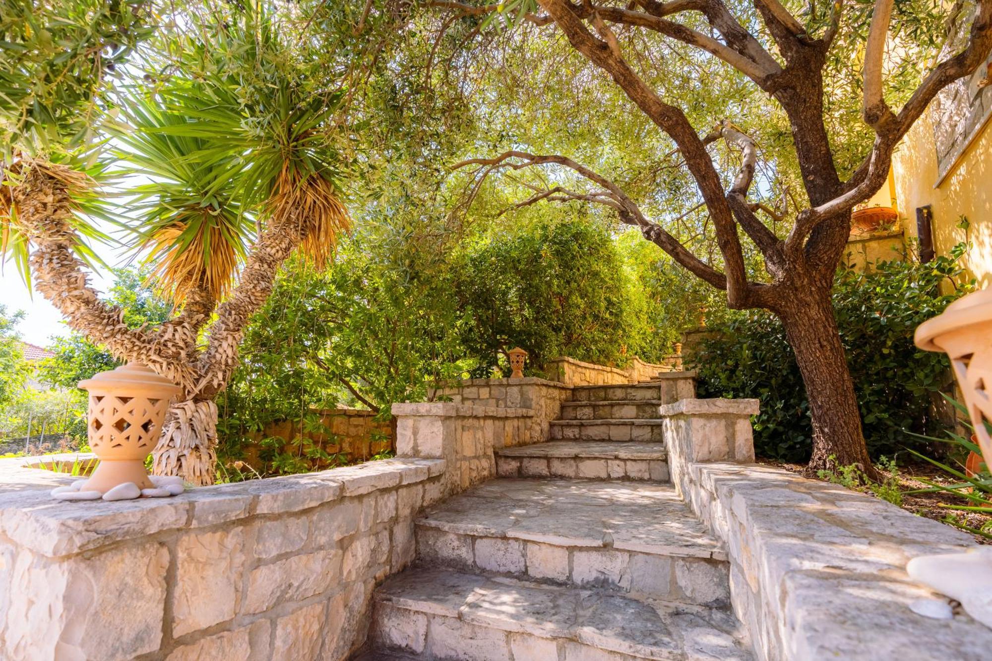 House 4 You لومباردا المظهر الخارجي الصورة