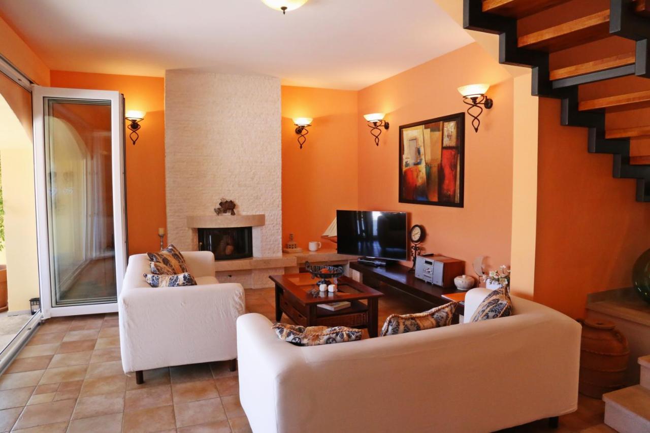 House 4 You لومباردا المظهر الخارجي الصورة